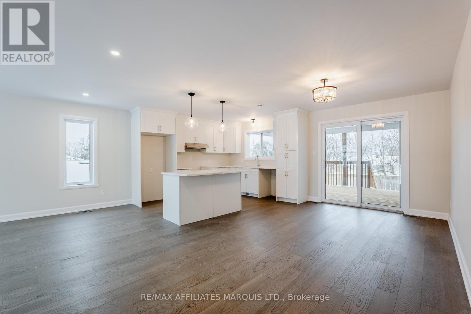 209 Ruby Drive, Cornwall, Ontario K6H 0H2 - Photo 5 - X12639418