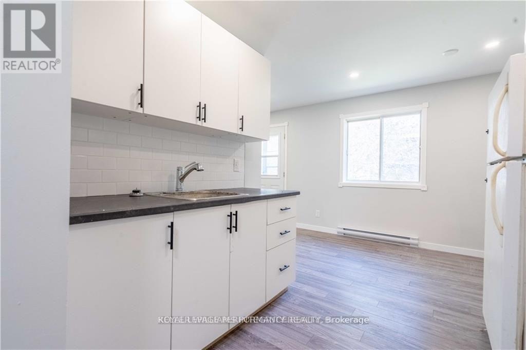 31 Church Street, North Dundas, Ontario K0C 1H0 - Photo 5 - X12639436