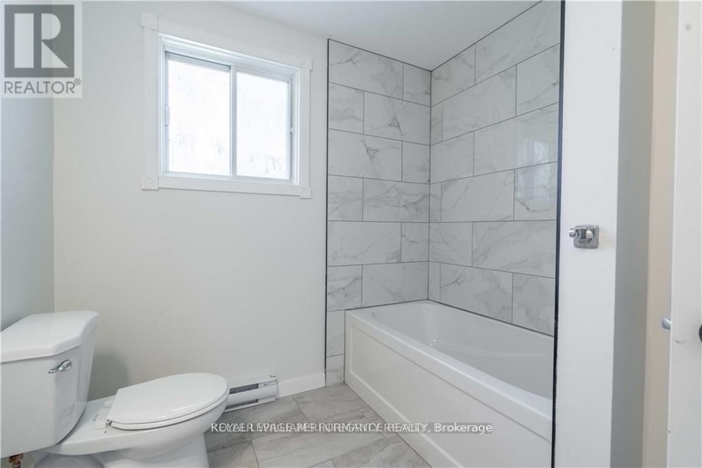 31 Church Street, North Dundas, Ontario K0C 1H0 - Photo 7 - X12639436