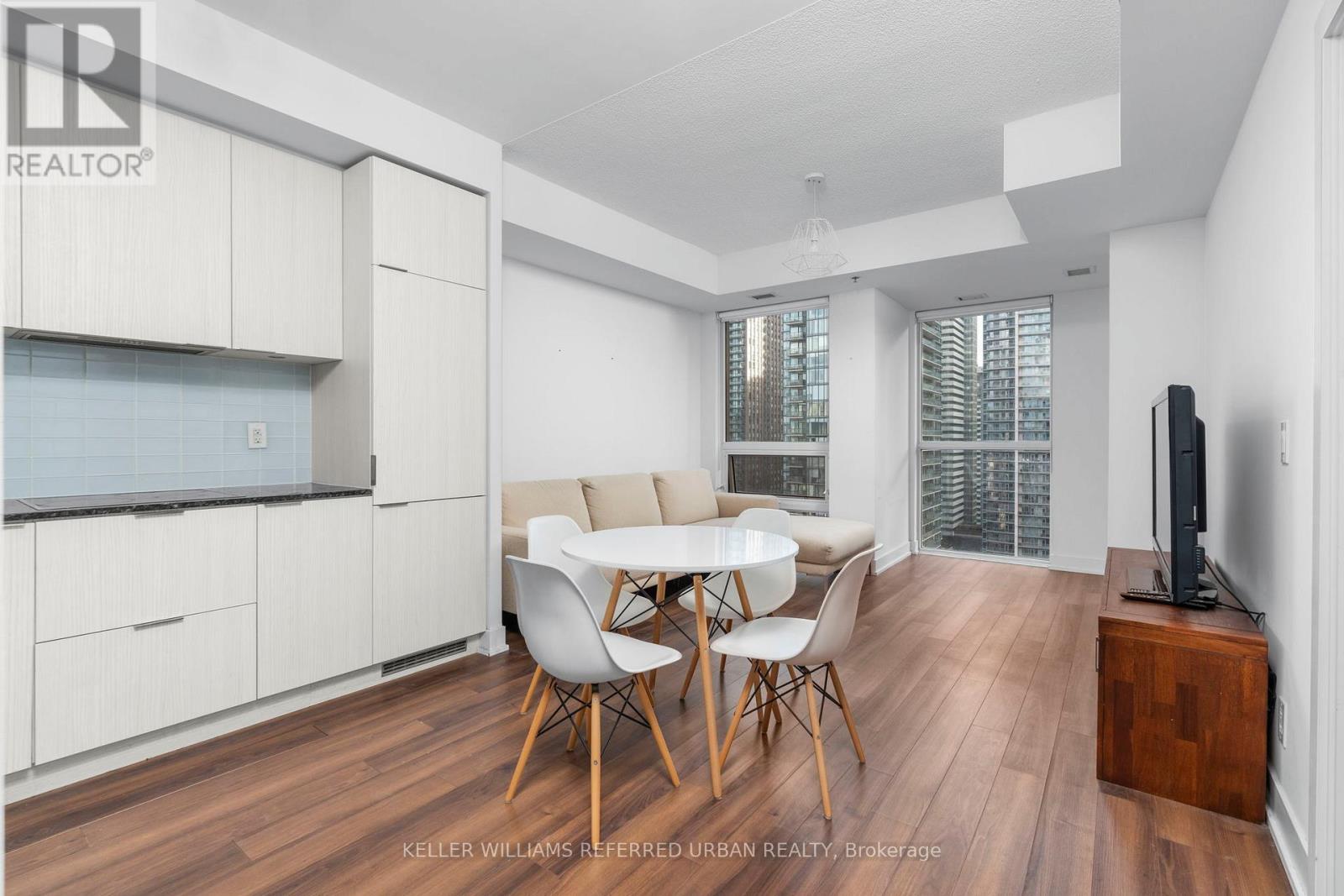 2307 - 318 Richmond Street W, Toronto, Ontario  M5V 0B4 - Photo 14 - C12639382