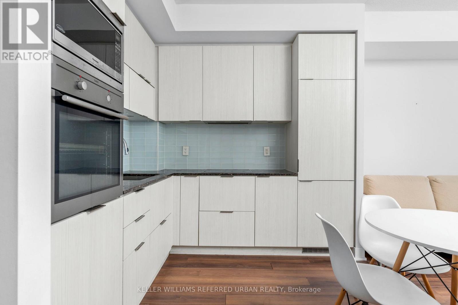 2307 - 318 Richmond Street W, Toronto, Ontario  M5V 0B4 - Photo 15 - C12639382