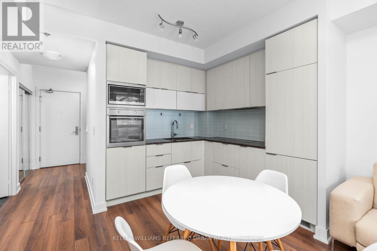 2307 - 318 Richmond Street W, Toronto, Ontario  M5V 0B4 - Photo 19 - C12639382