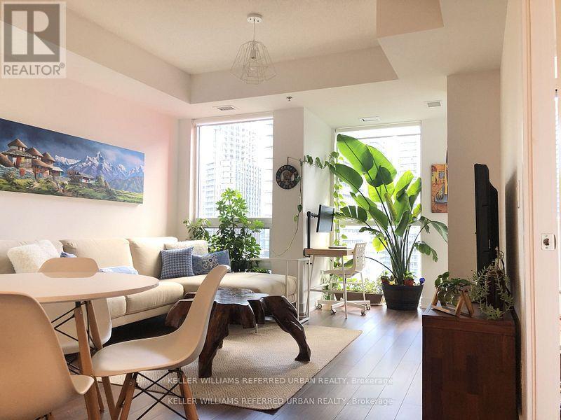 2307 - 318 Richmond Street W, Toronto, Ontario  M5V 0B4 - Photo 22 - C12639382