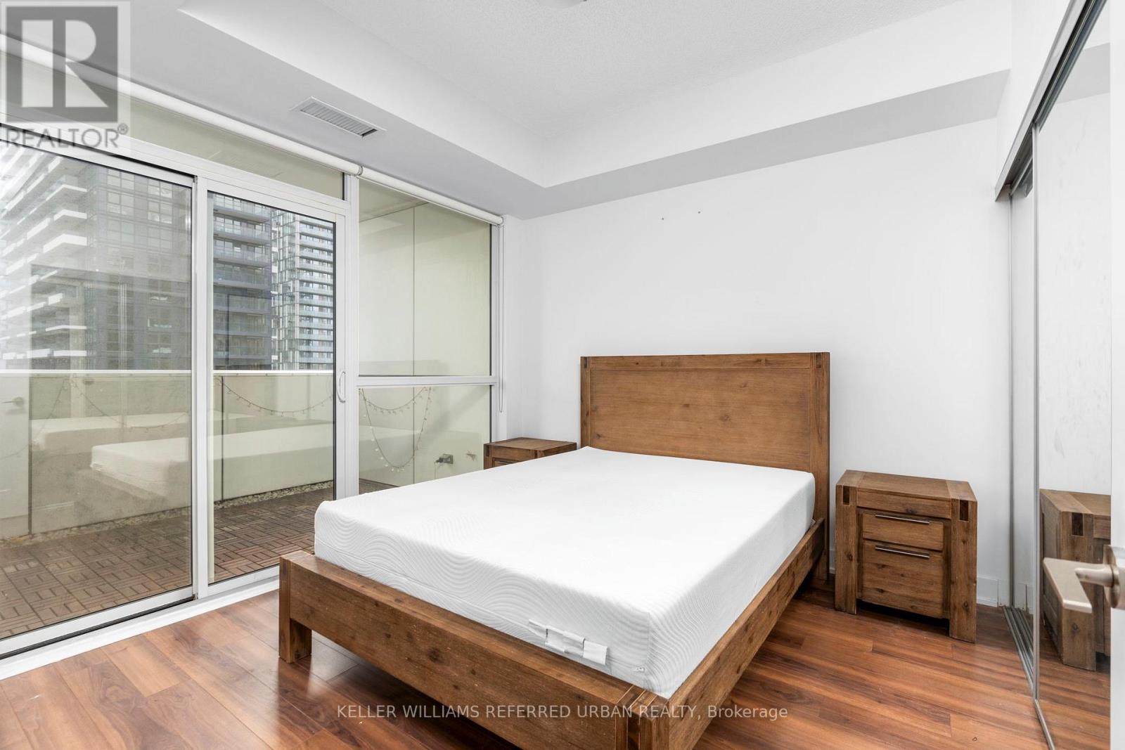 2307 - 318 Richmond Street W, Toronto, Ontario  M5V 0B4 - Photo 28 - C12639382