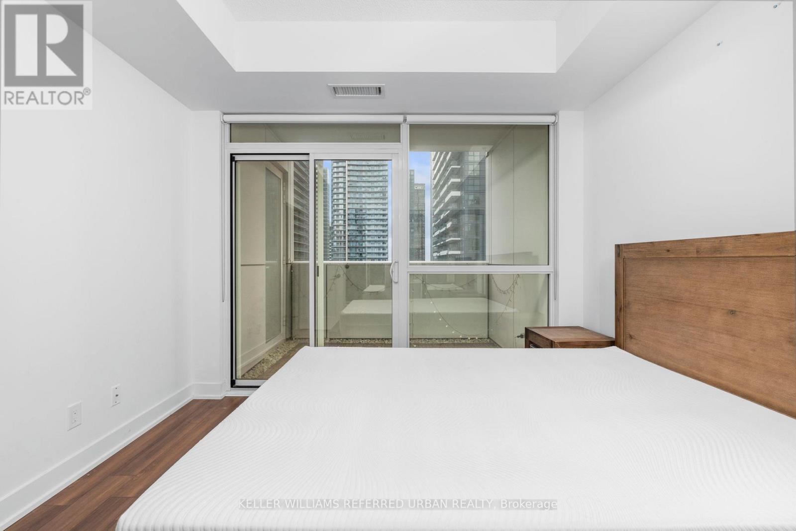 2307 - 318 Richmond Street W, Toronto, Ontario  M5V 0B4 - Photo 29 - C12639382