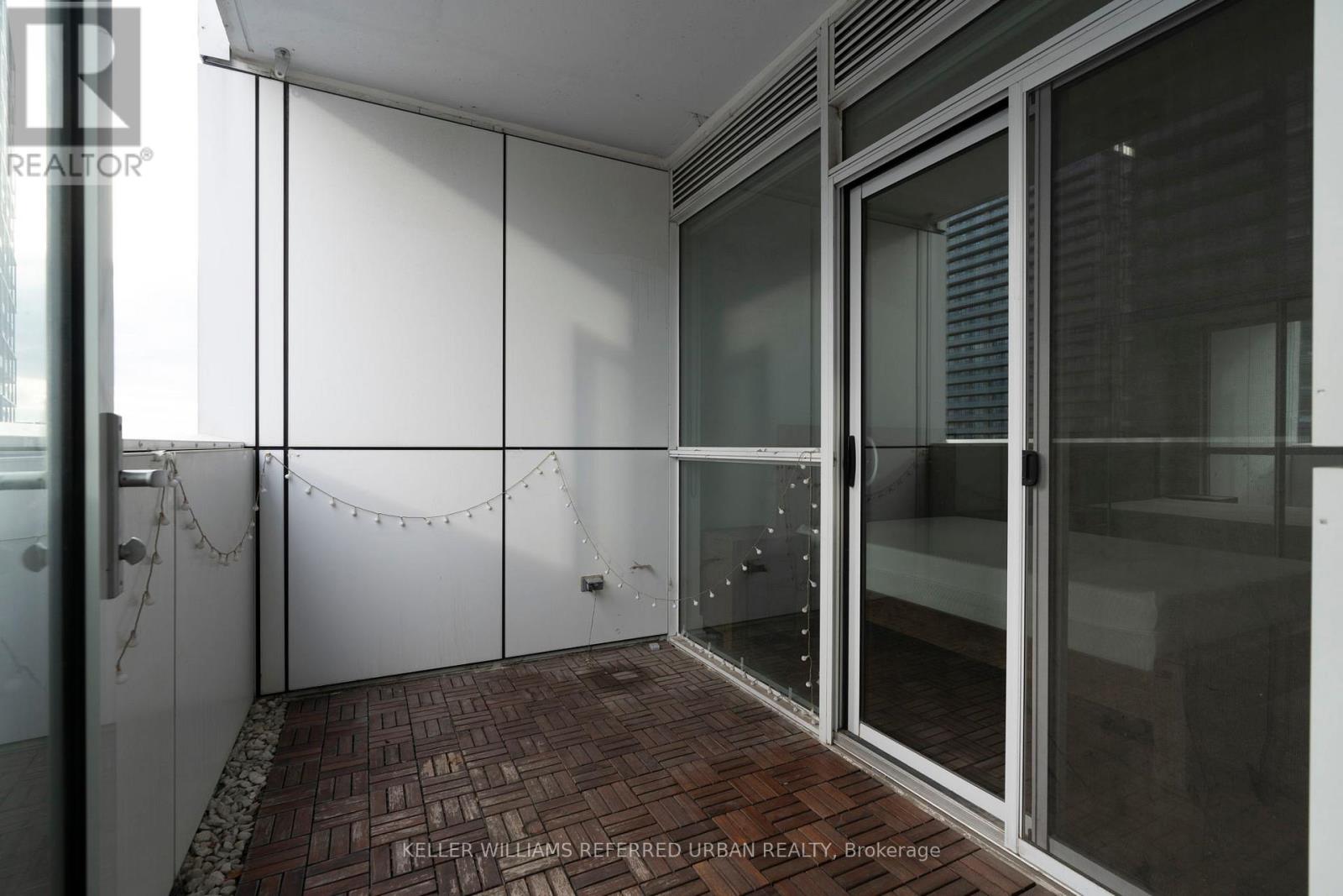 2307 - 318 Richmond Street W, Toronto, Ontario  M5V 0B4 - Photo 31 - C12639382