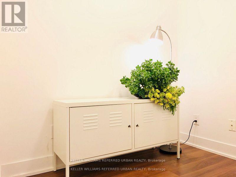 2307 - 318 Richmond Street W, Toronto, Ontario  M5V 0B4 - Photo 7 - C12639382