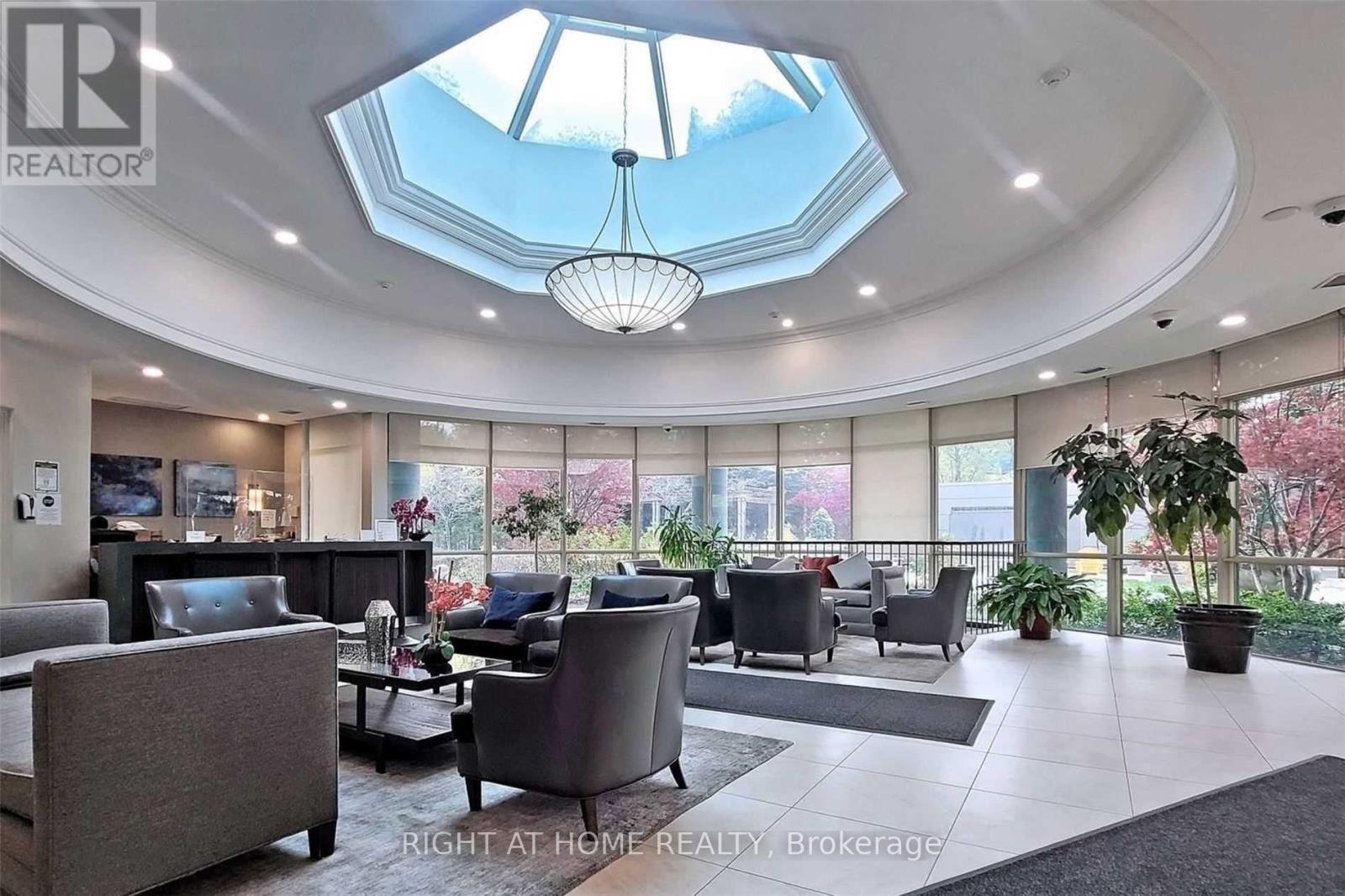 1809 - 30 Harrison Garden Boulevard, Toronto, Ontario  M2N 7A9 - Photo 2 - C12639366