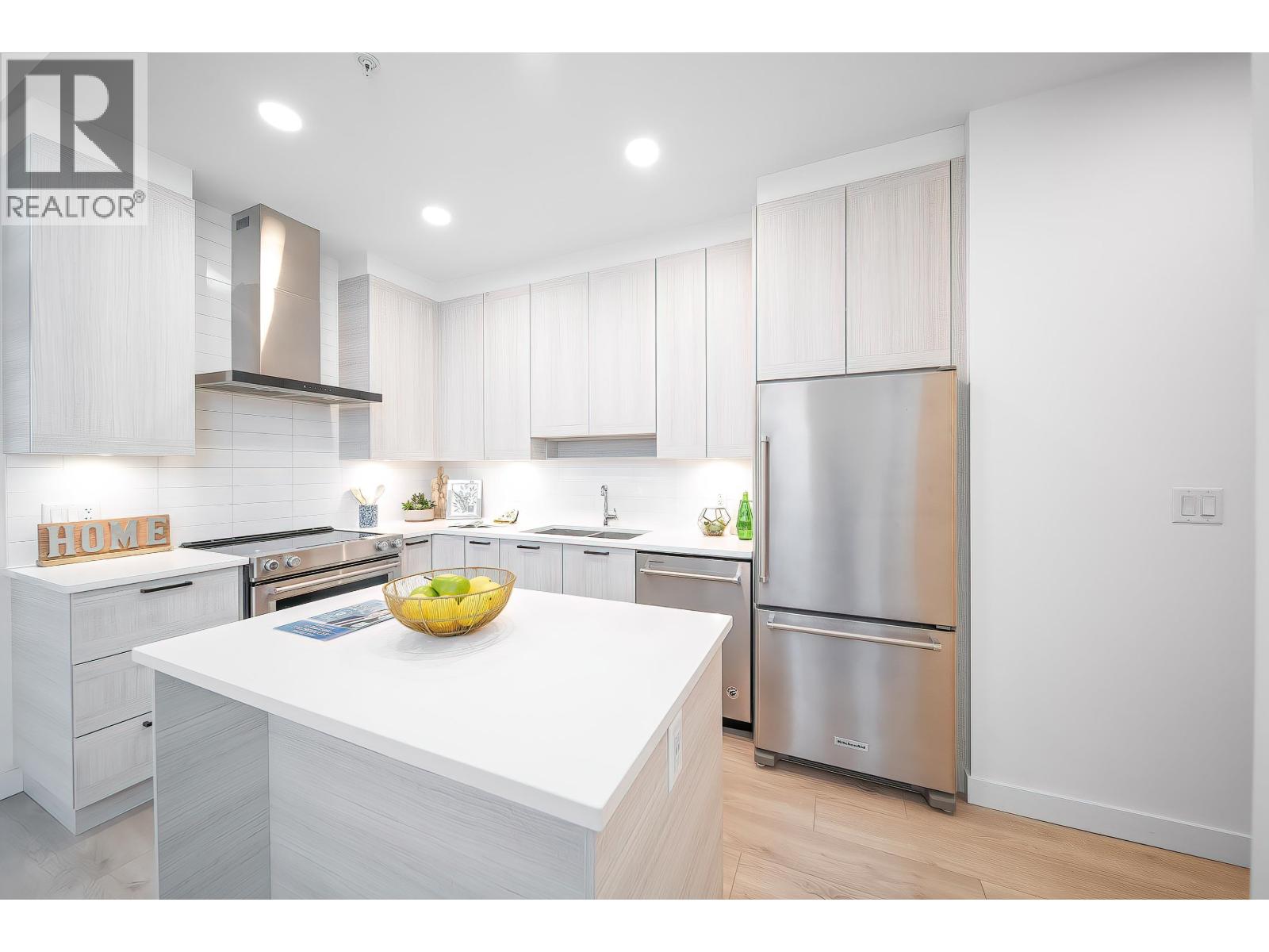 611 7169 14th Avenue, Burnaby, British Columbia  V3N 0H6 - Photo 12 - R3074109