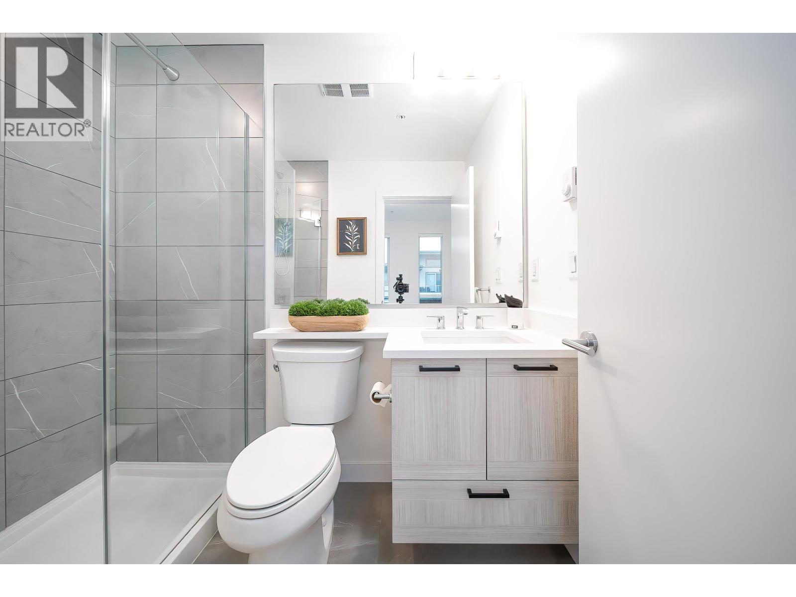 611 7169 14th Avenue, Burnaby, British Columbia  V3N 0H6 - Photo 16 - R3074109