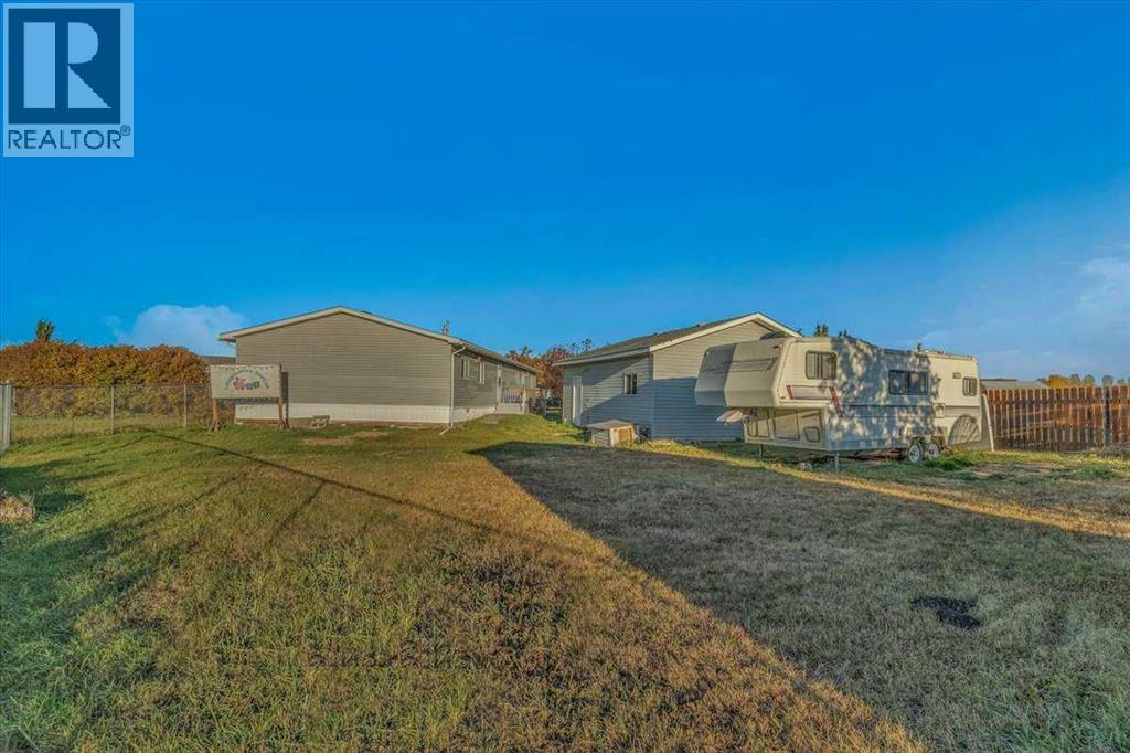 172 Meadowlark Lane, Carstairs, Alberta  T0M 0N0 - Photo 5 - A2263429