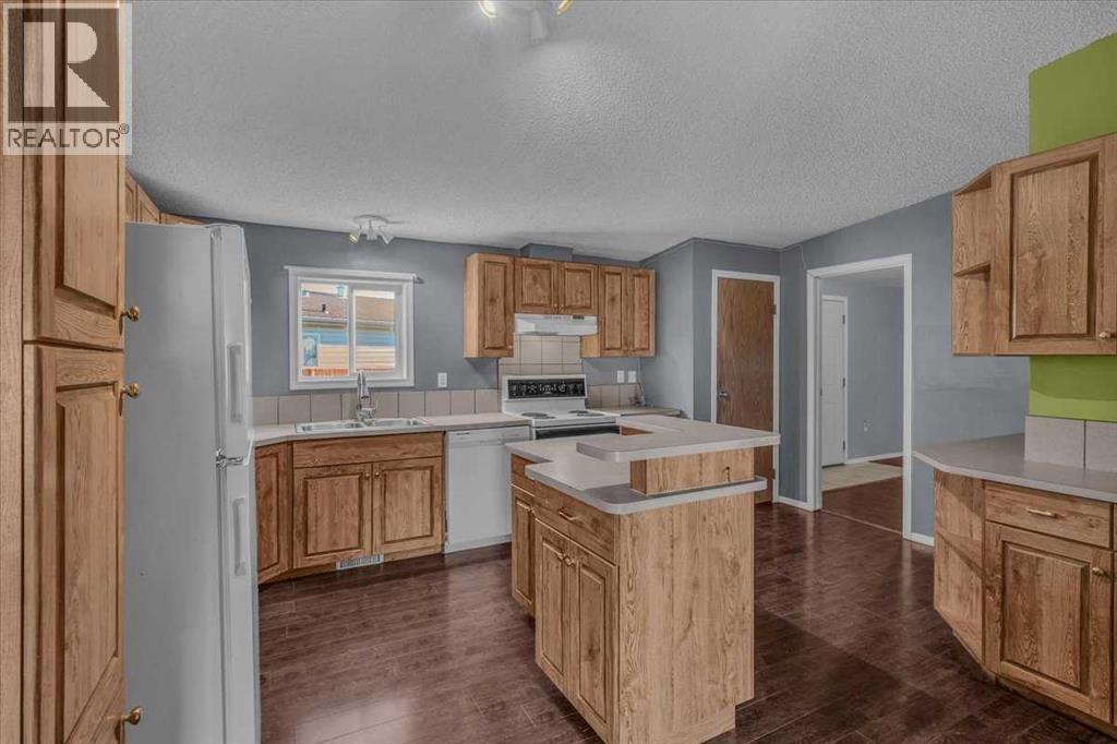 172 Meadowlark Lane, Carstairs, Alberta  T0M 0N0 - Photo 9 - A2263429