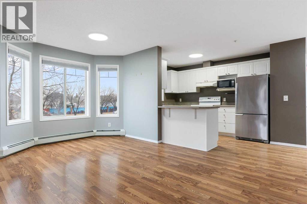 202, 9 Country Village Bay Ne, Calgary, Alberta  T3K 5J8 - Photo 22 - A2269949