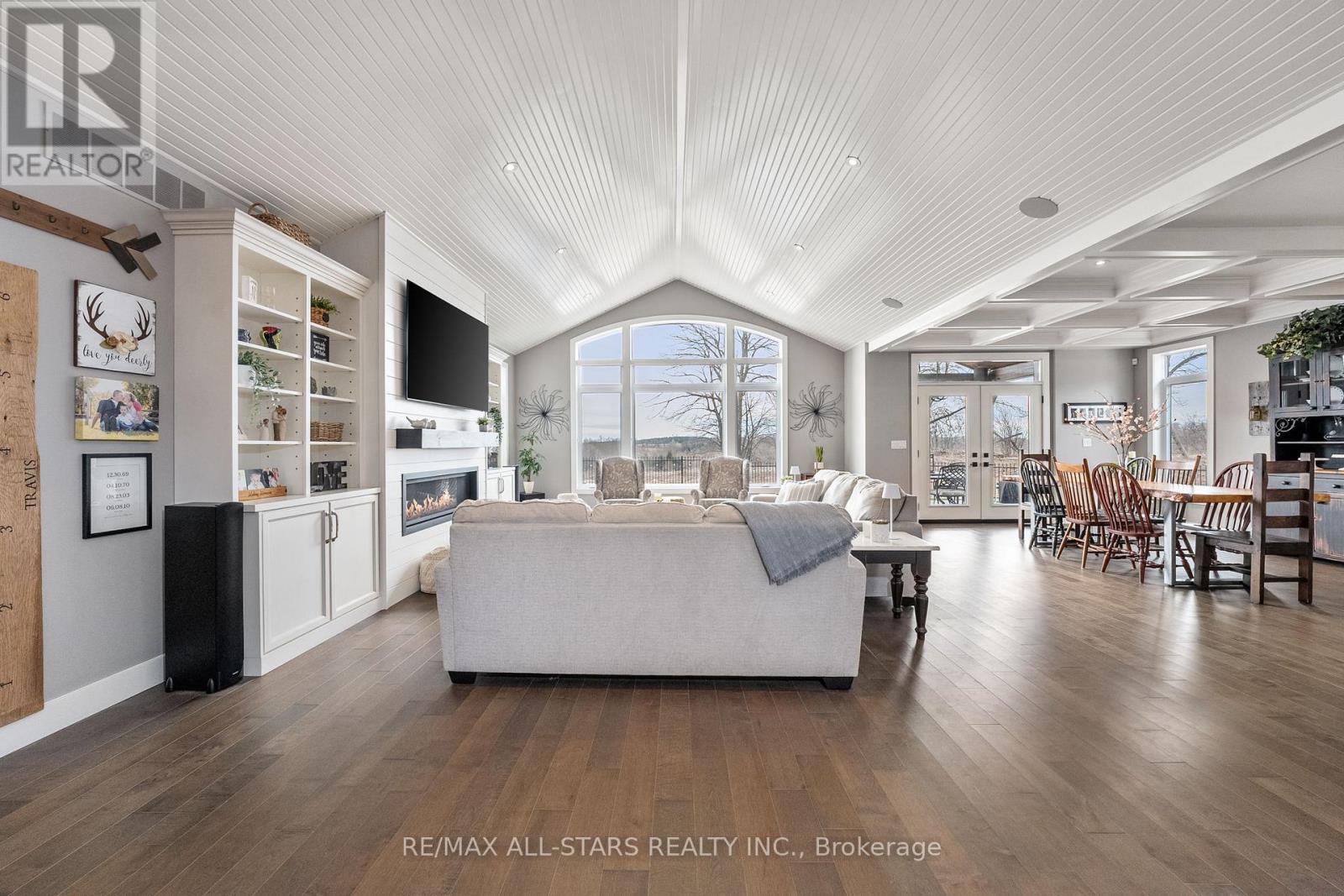 247 Ravencrest Road, Georgina, Ontario  L0E 1R0 - Photo 12 - N12639368