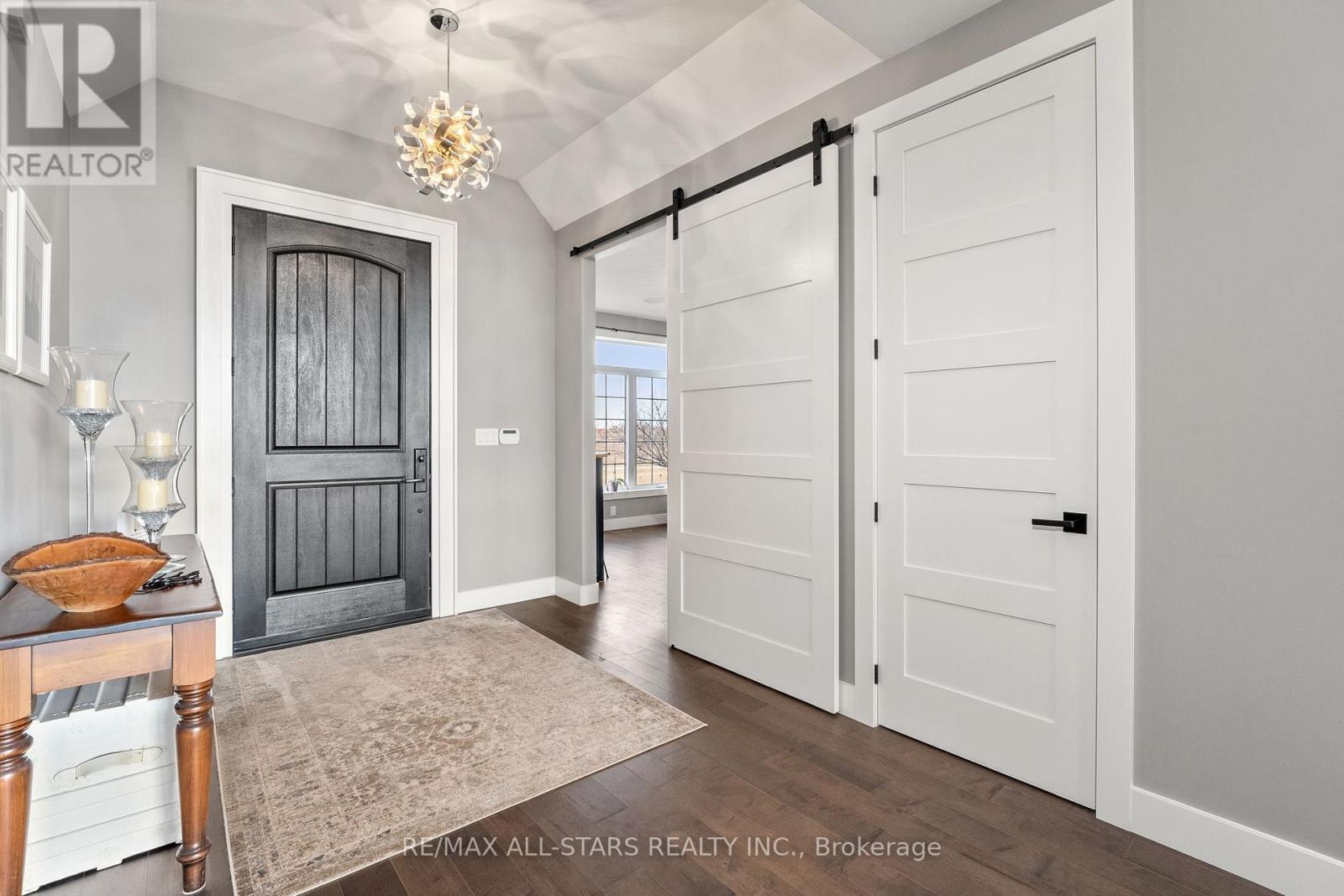 247 Ravencrest Road, Georgina, Ontario  L0E 1R0 - Photo 5 - N12639368