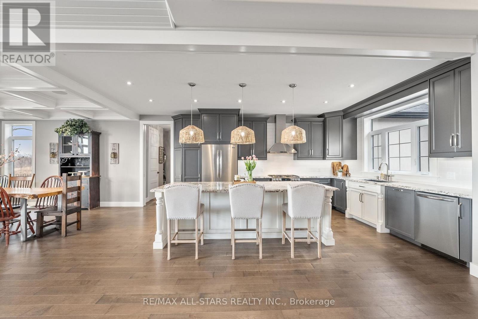 247 Ravencrest Road, Georgina, Ontario  L0E 1R0 - Photo 9 - N12639368