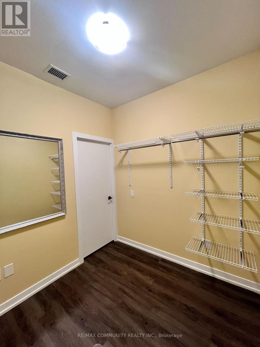 117w - 3 Rosewater Street, Richmond Hill, Ontario  L4C 5T6 - Photo 2 - N12639370