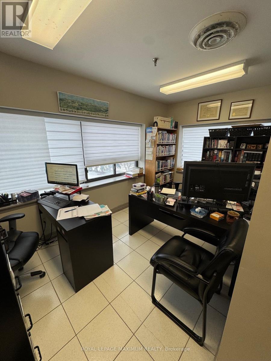 18 - 67 Rodinea Road, Vaughan, Ontario  L6A 1R3 - Photo 12 - N12639410