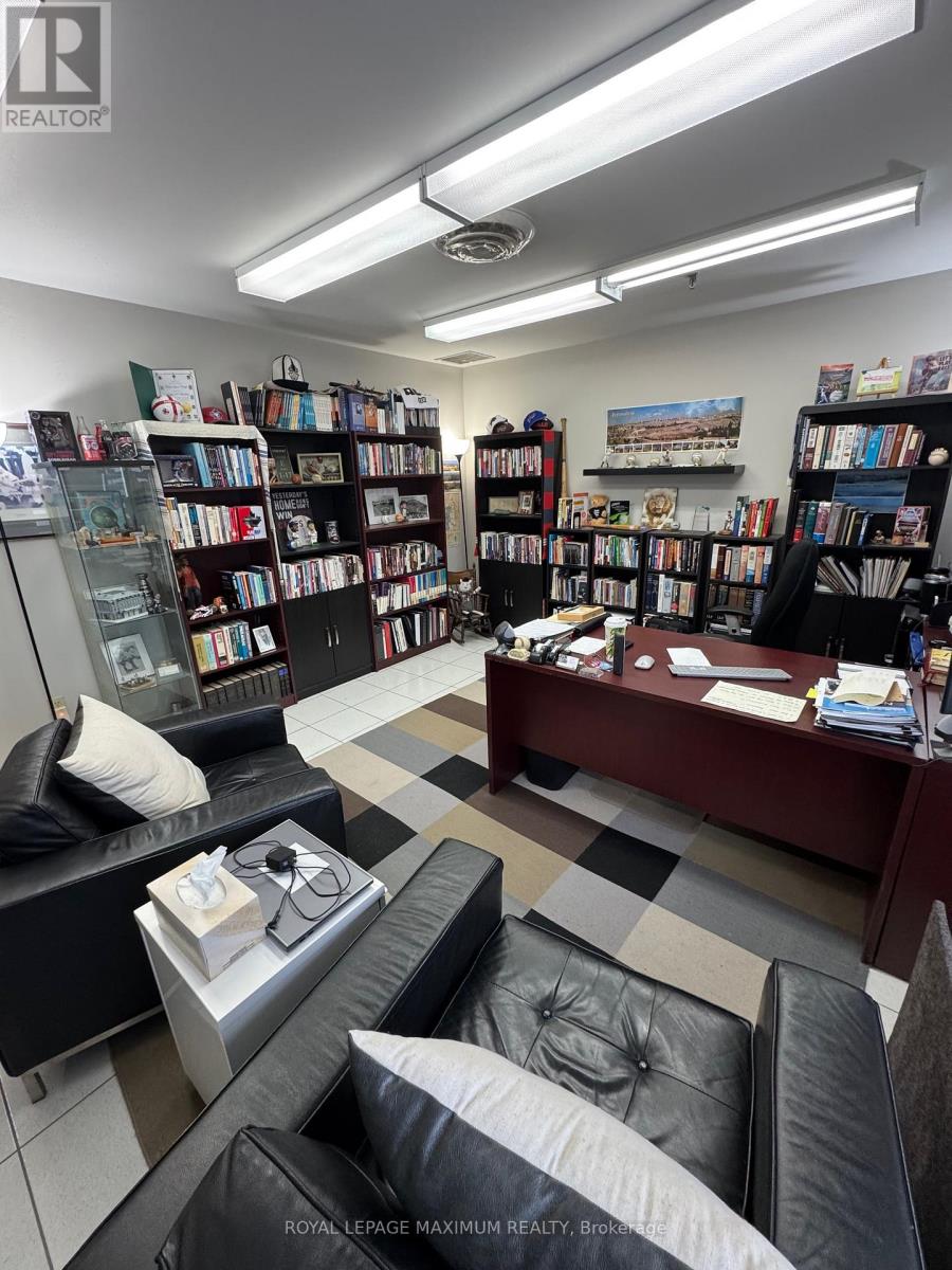 18 - 67 Rodinea Road, Vaughan, Ontario  L6A 1R3 - Photo 15 - N12639410