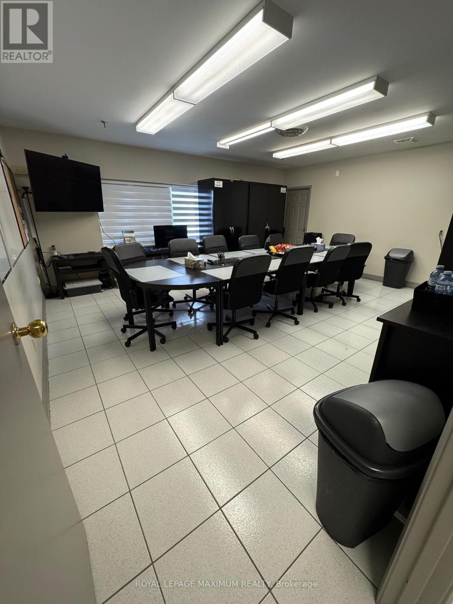 18 - 67 Rodinea Road, Vaughan, Ontario  L6A 1R3 - Photo 3 - N12639410