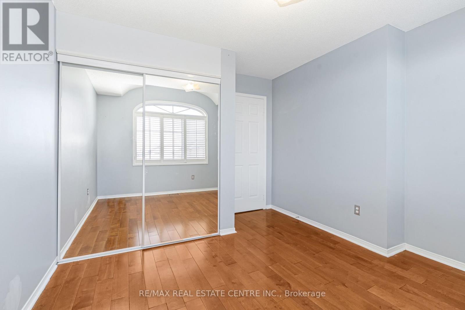 40 Olympia Crescent, Brampton, Ontario  L6X 4W2 - Photo 16 - W12639384