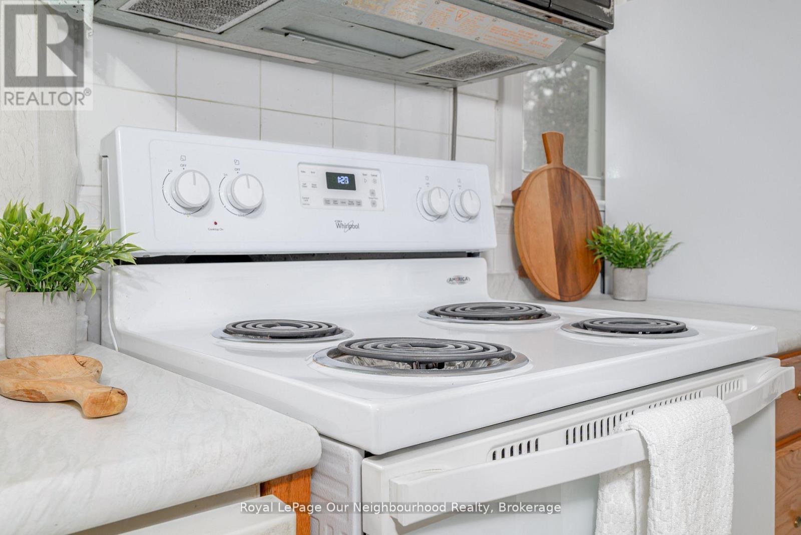 221 Liberty Street N, Clarington, Ontario  L1C 2M6 - Photo 18 - E12639492