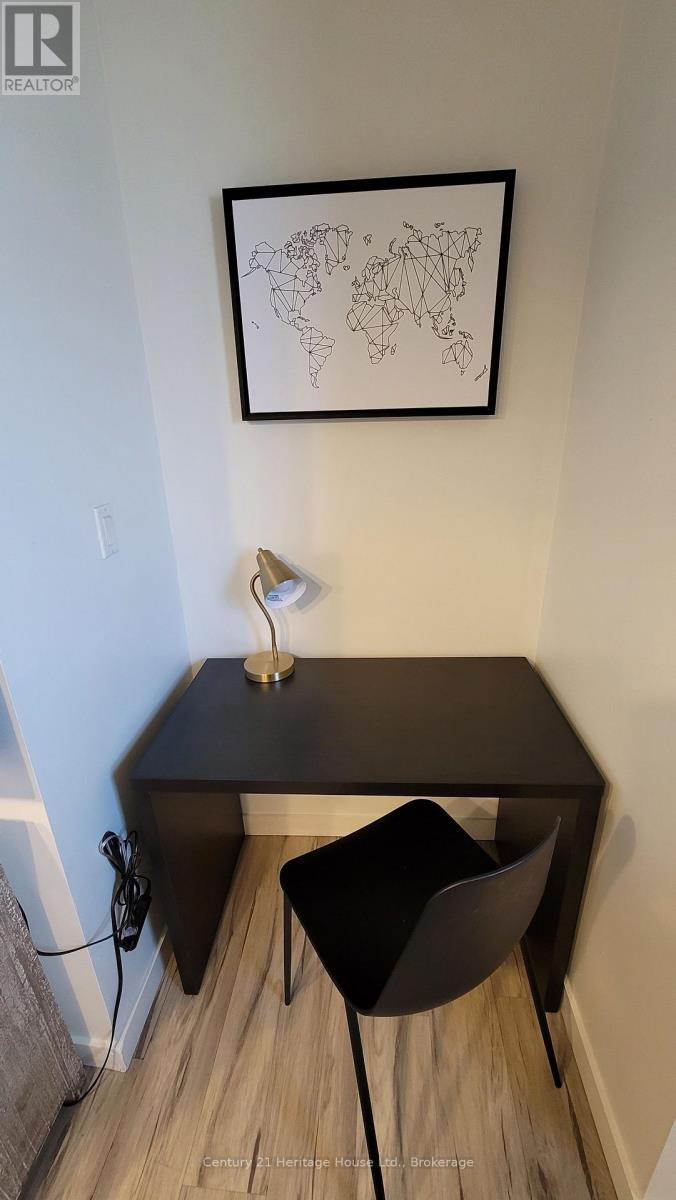 1 - 212 Wilson Street, Hamilton, Ontario L8R 1E5 - Photo 4 - X12639518