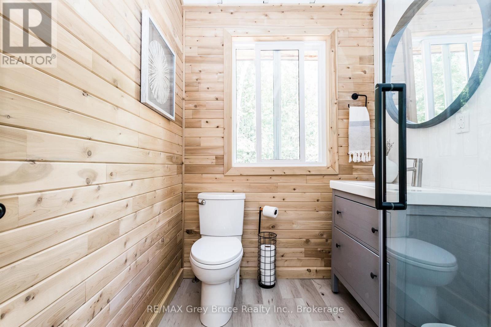 102 Chin Road N, Northern Bruce Peninsula, Ontario N0H 1W0 - Photo 25 - X12639528