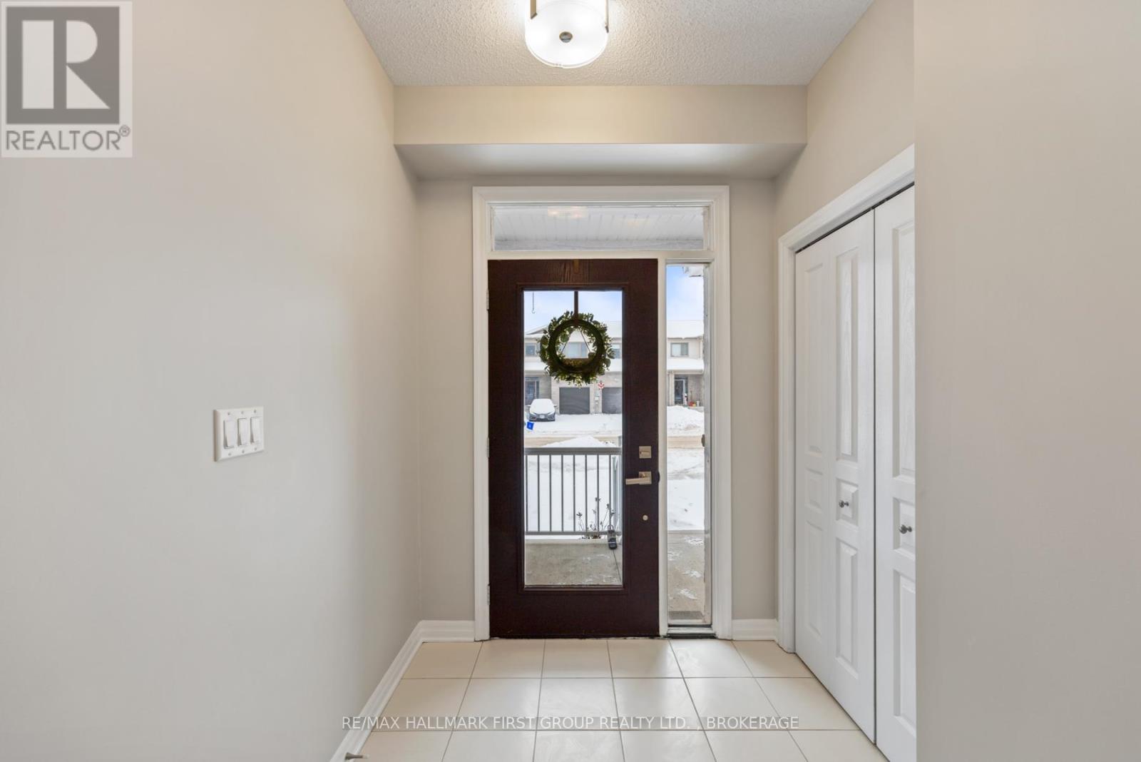 928 Riverview Way, Kingston, Ontario  K7K 0J1 - Photo 3 - X12639514