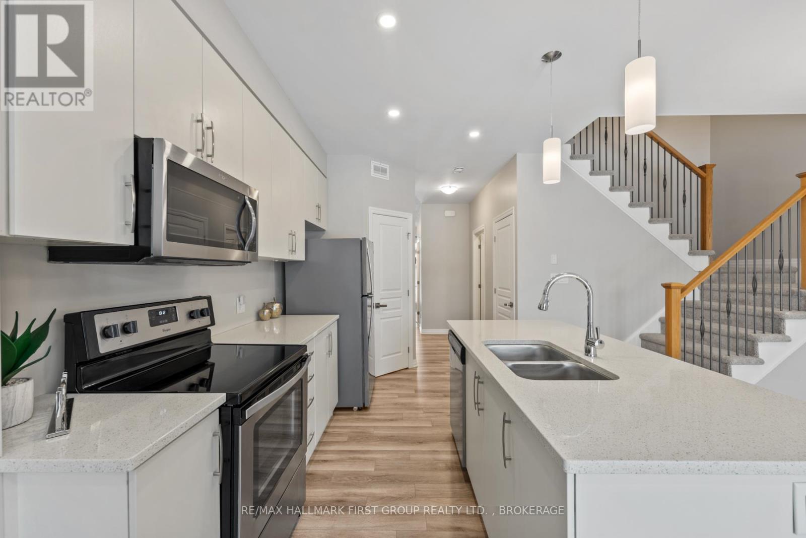 928 Riverview Way, Kingston, Ontario  K7K 0J1 - Photo 8 - X12639514