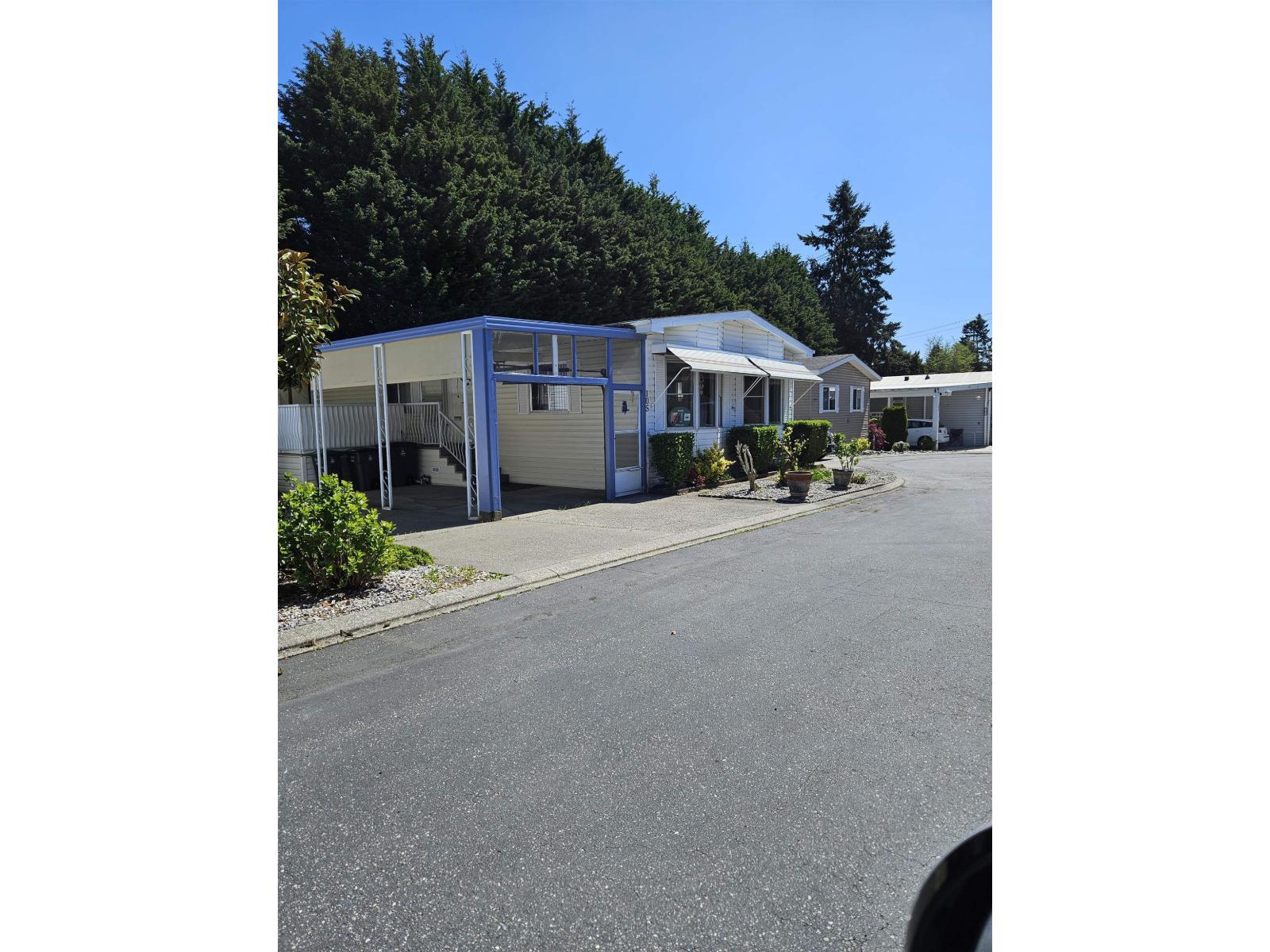 105 2062 King George Highway, Surrey, British Columbia  V4A 5A2 - Photo 2 - R2978305