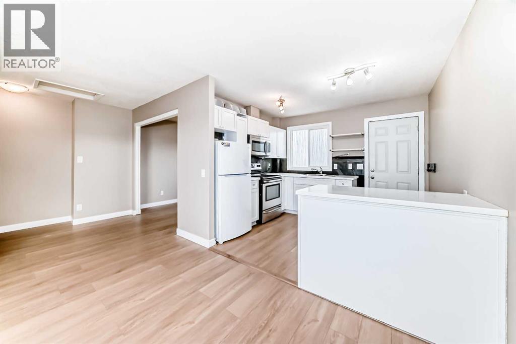 1106 53a Street Se, Calgary, Alberta  T2A 1V9 - Photo 5 - A2267173