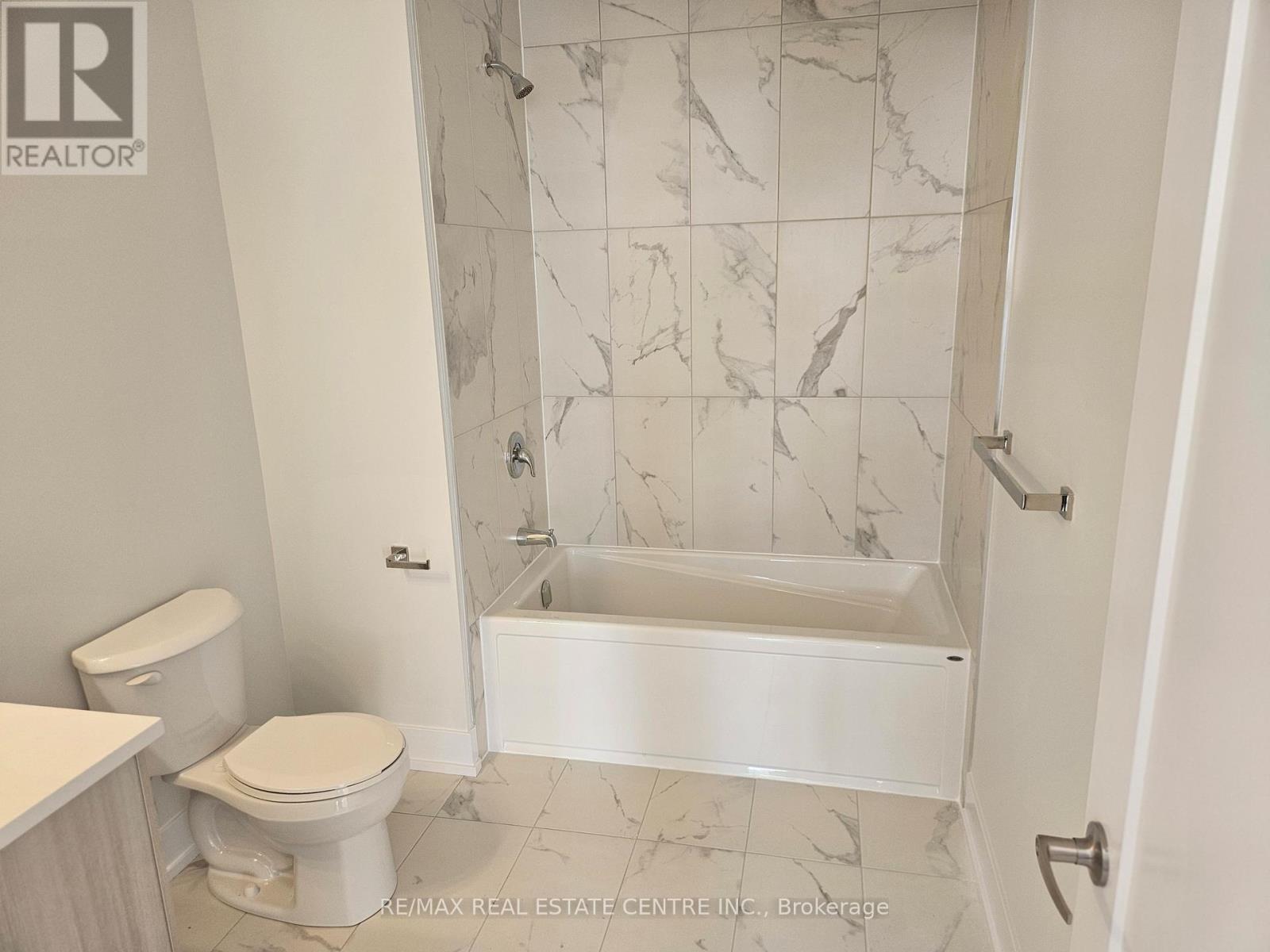 123 Maple Street, Mapleton, Ontario  N0G 1P0 - Photo 11 - X12456350