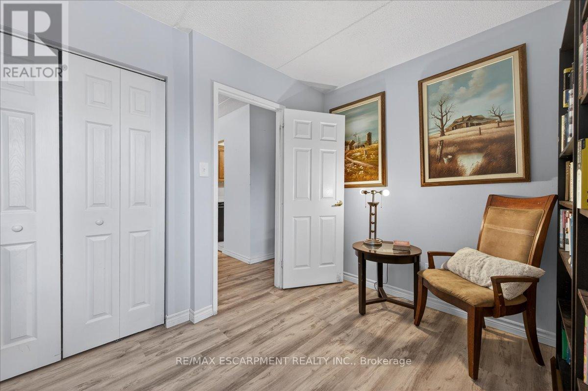 417 - 198 Scott Street, St. Catharines, Ontario L2N 5T3 - Photo 10 - X12639402