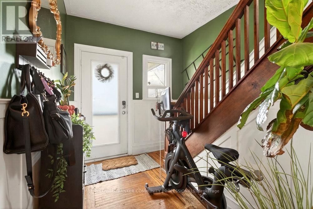 224 Balmoral Avenue N, Hamilton, Ontario  L8L 7S2 - Photo 4 - X12639420