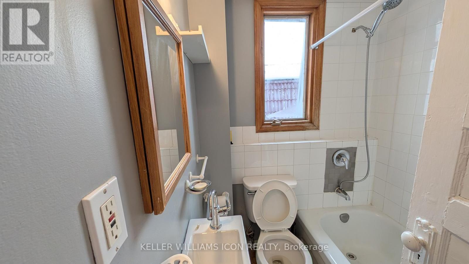 7 Pinehurst Avenue, Ottawa, Ontario  K1Y 1K2 - Photo 18 - X12639450