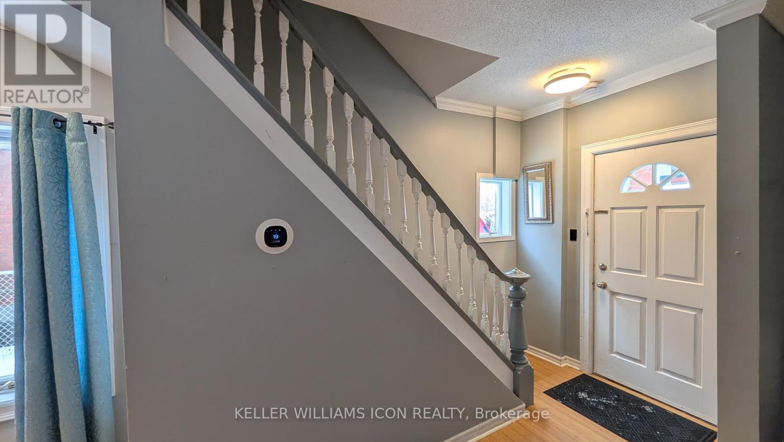 7 Pinehurst Avenue, Ottawa, Ontario  K1Y 1K2 - Photo 2 - X12639450