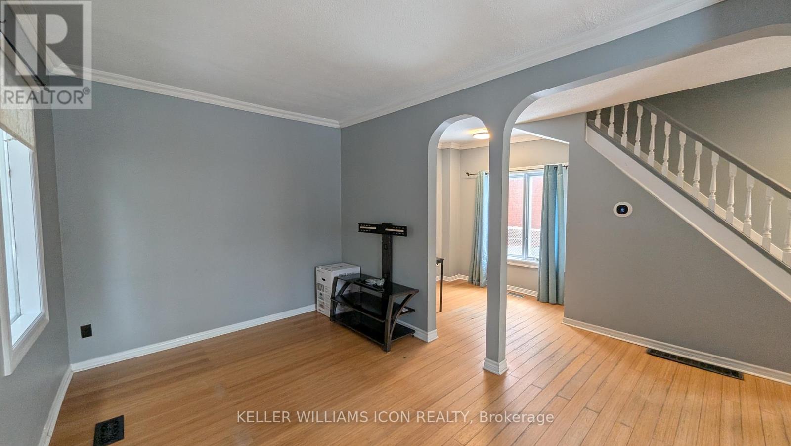 7 Pinehurst Avenue, Ottawa, Ontario  K1Y 1K2 - Photo 5 - X12639450