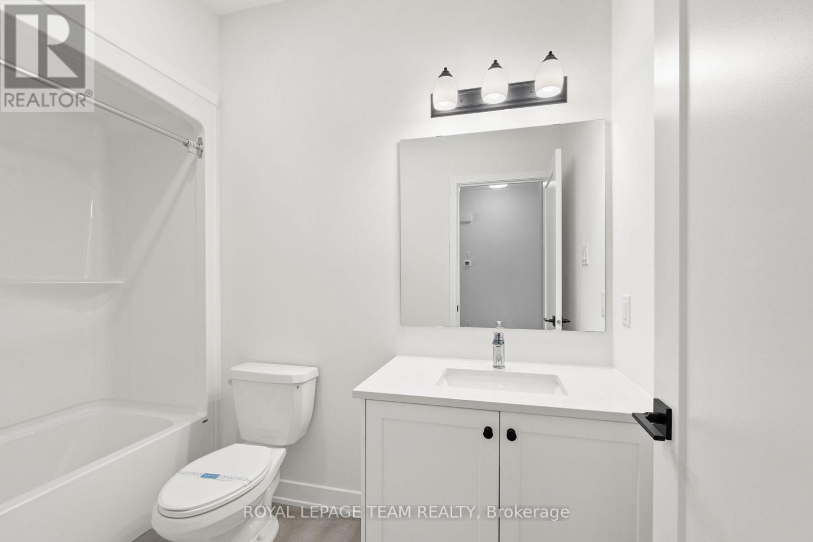 1057 Moore Street, Brockville, Ontario  K6V 0H1 - Photo 12 - X12639488