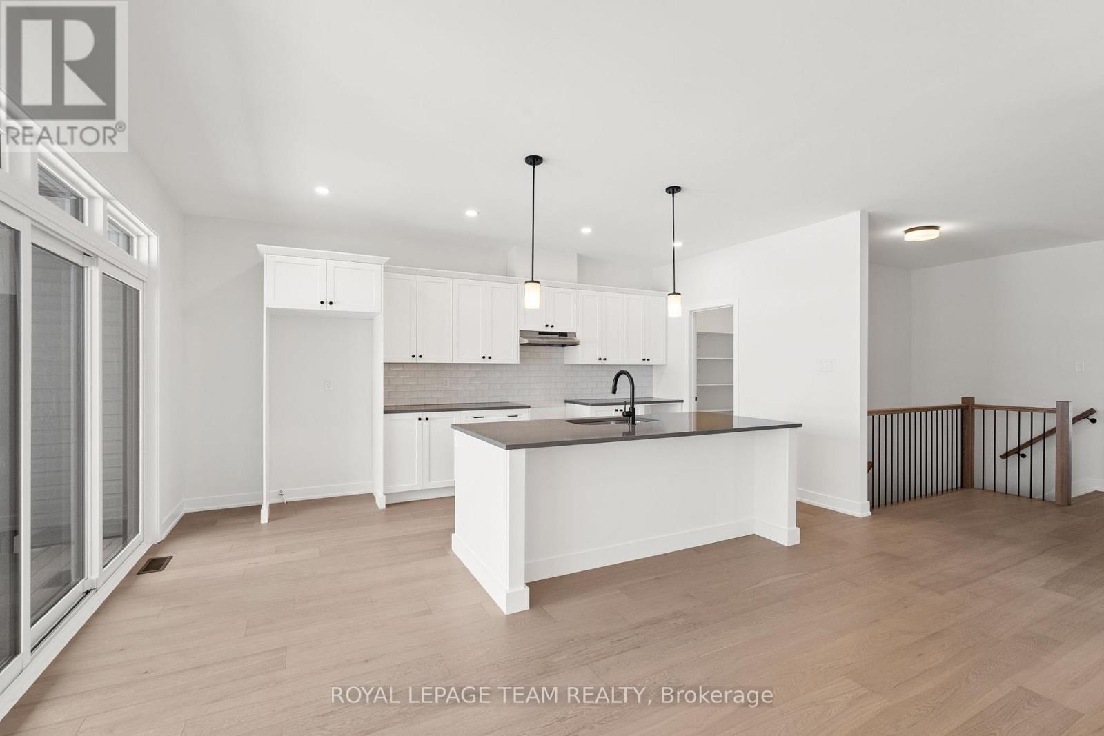 1057 Moore Street, Brockville, Ontario  K6V 0H1 - Photo 23 - X12639488