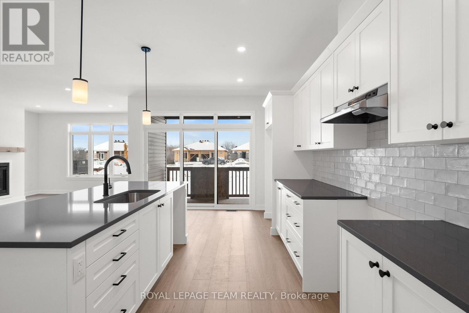 1057 Moore Street, Brockville, Ontario  K6V 0H1 - Photo 26 - X12639488