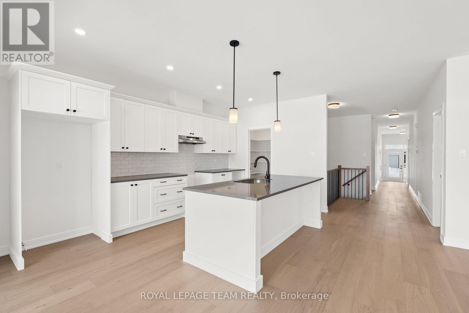 1057 Moore Street, Brockville, Ontario  K6V 0H1 - Photo 33 - X12639488