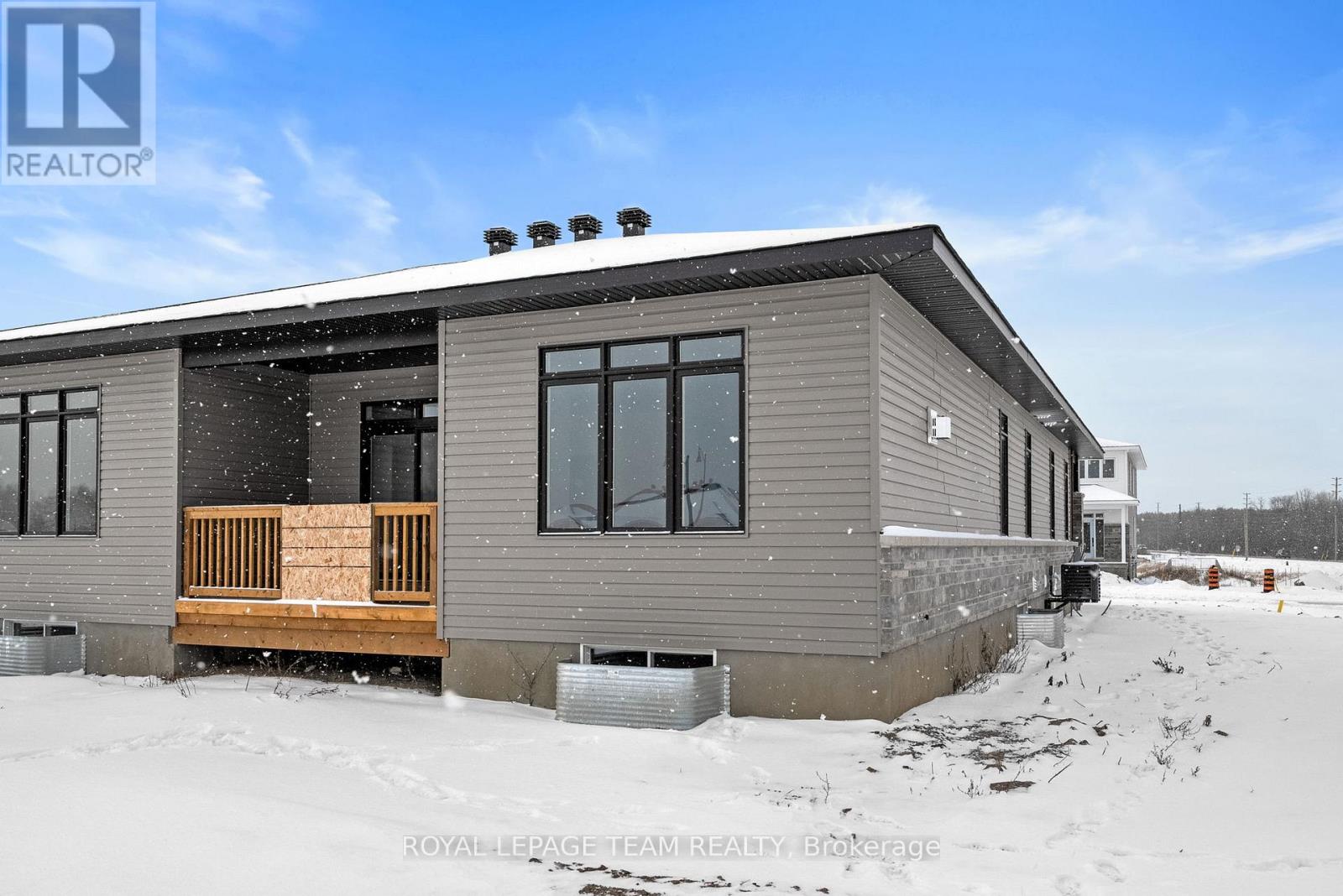 1057 Moore Street, Brockville, Ontario  K6V 0H1 - Photo 35 - X12639488