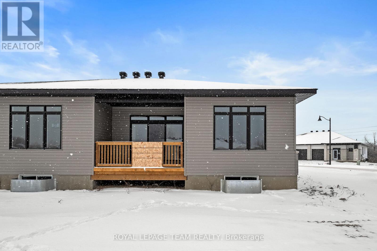 1057 Moore Street, Brockville, Ontario  K6V 0H1 - Photo 36 - X12639488