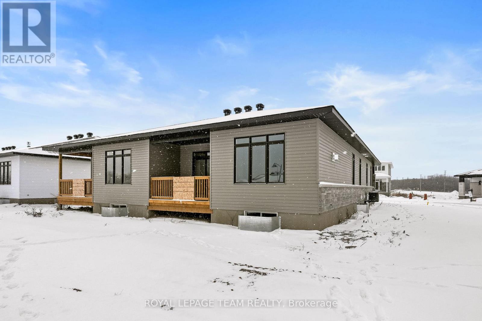 1057 Moore Street, Brockville, Ontario  K6V 0H1 - Photo 37 - X12639488