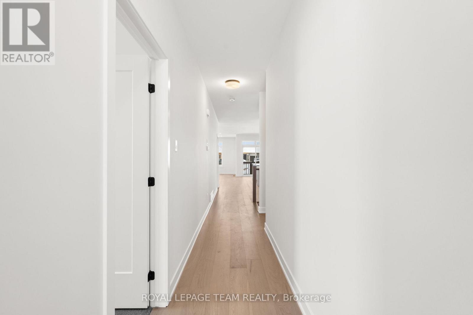 1057 Moore Street, Brockville, Ontario  K6V 0H1 - Photo 8 - X12639488