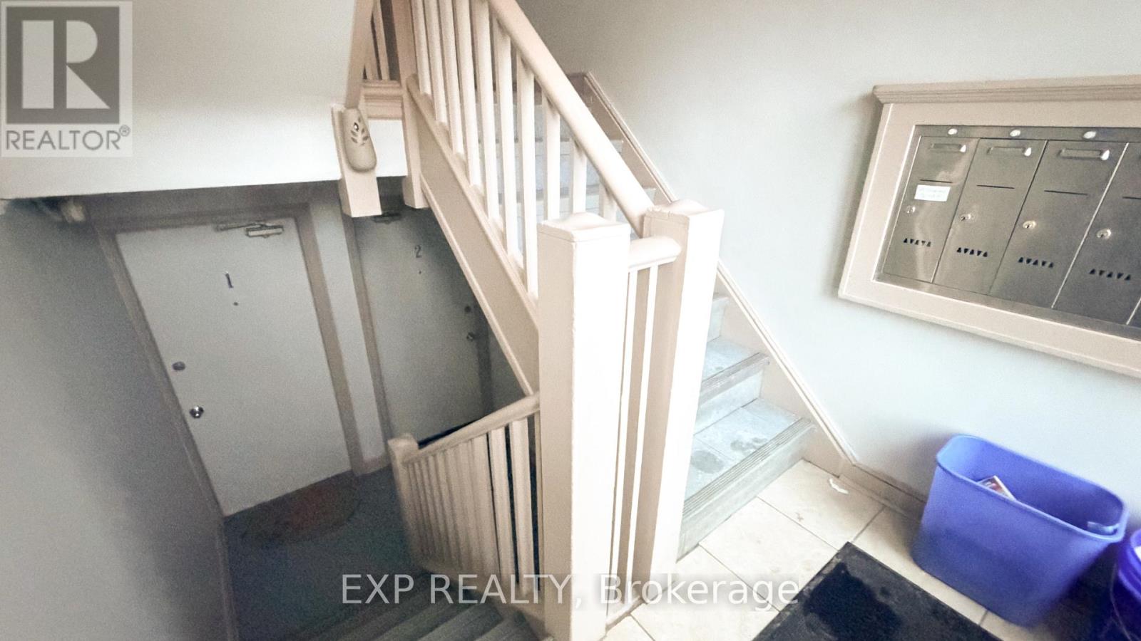 1 - 725 Melbourne Avenue, Ottawa, Ontario  K2A 1X4 - Photo 3 - X12639510