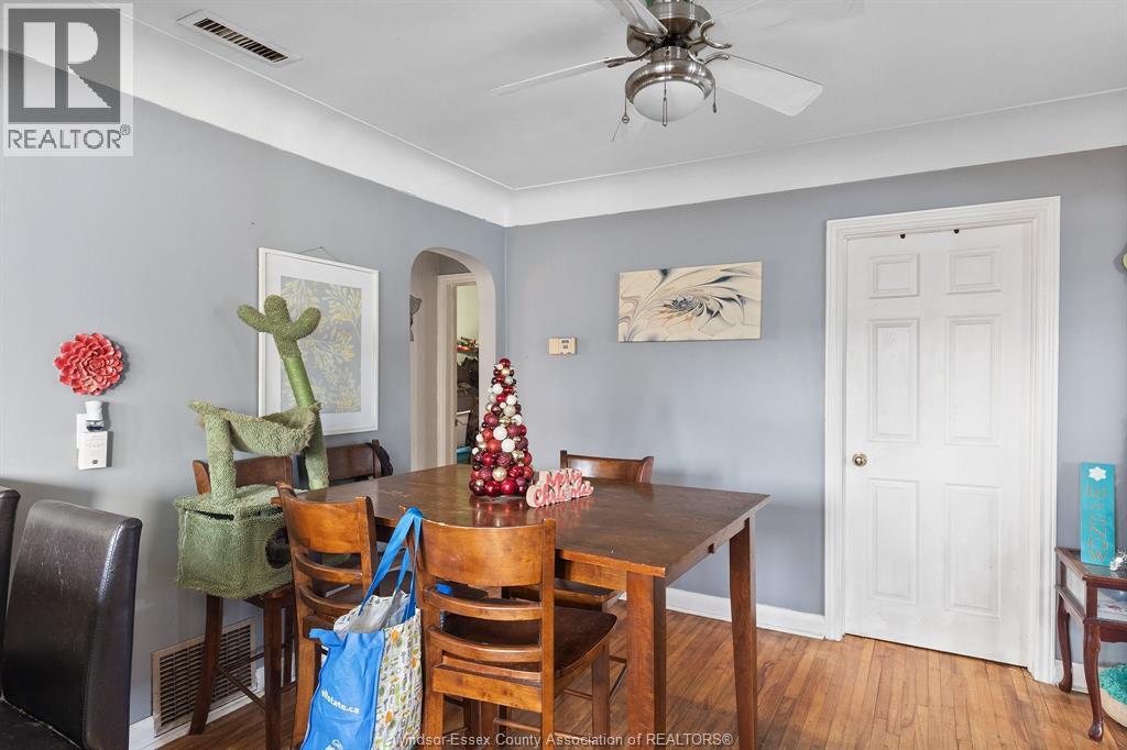 145 St. Pierre, Tecumseh, Ontario N8N 1Y7 - Photo 20 - 25031809