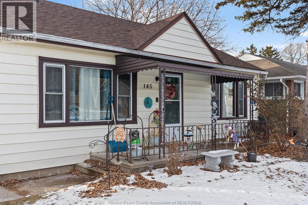 145 St. Pierre, Tecumseh, Ontario N8N 1Y7 - Photo 3 - 25031809