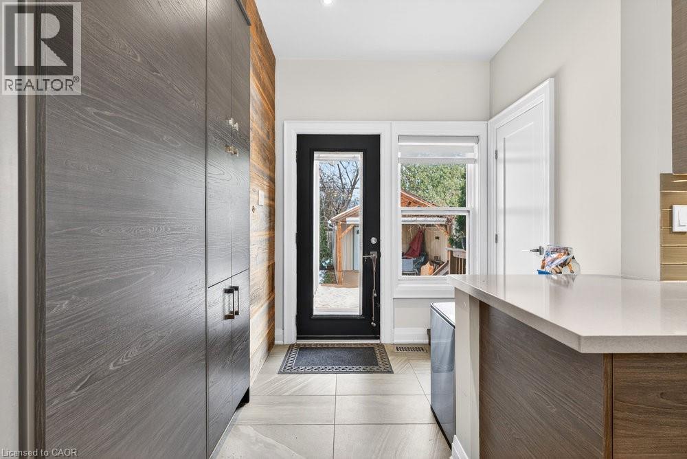 479 Bridgman Avenue, Burlington, Ontario  L7R 2V3 - Photo 16 - 40793329